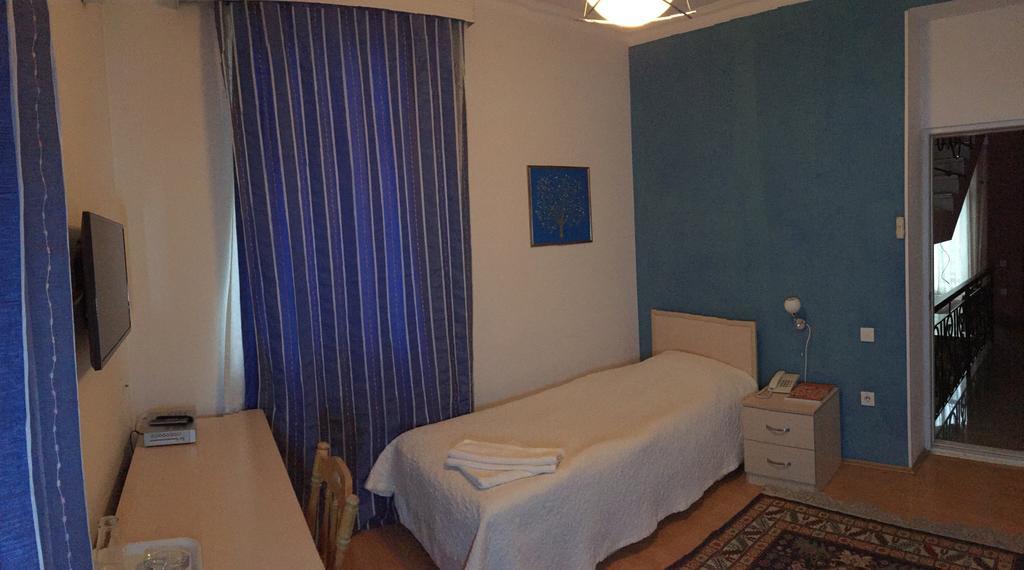 Buta Hotel Bakú Habitación foto
